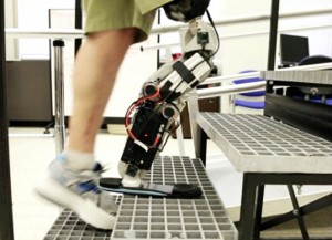 motorcycle accident victim Zac-Vawter-bionic-leg-skyscarper